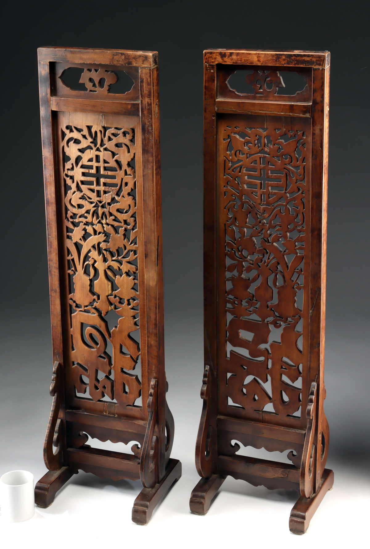Lot 40, Auction 3/19/2026: Matching Pair 19th C. Chinese Wood Tabletop Screens - Image 4