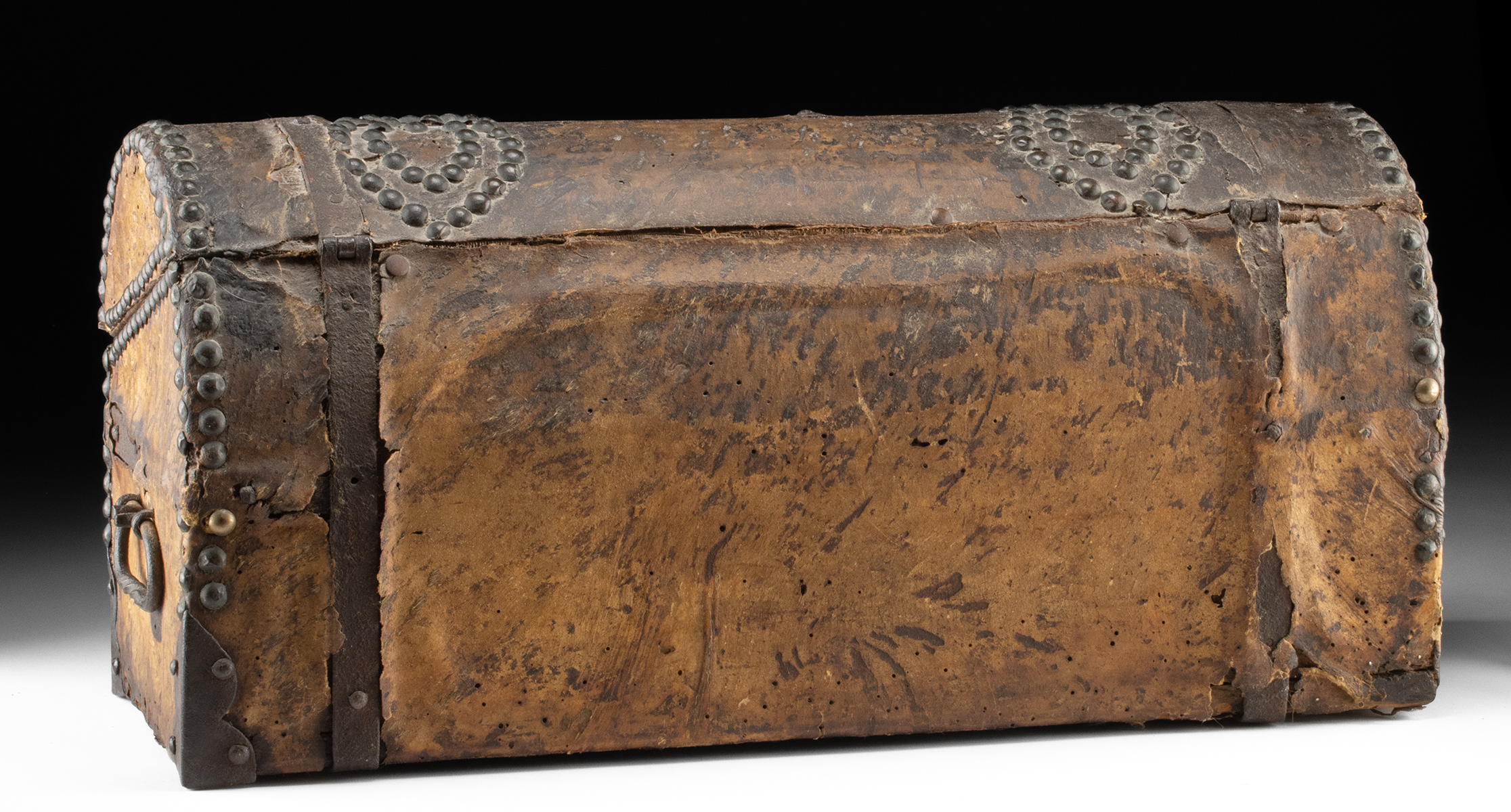 Lot 334, Auction 3/19/2026: Rare 17th C. European Hide & Painted Heraldic Chest - Image 5
