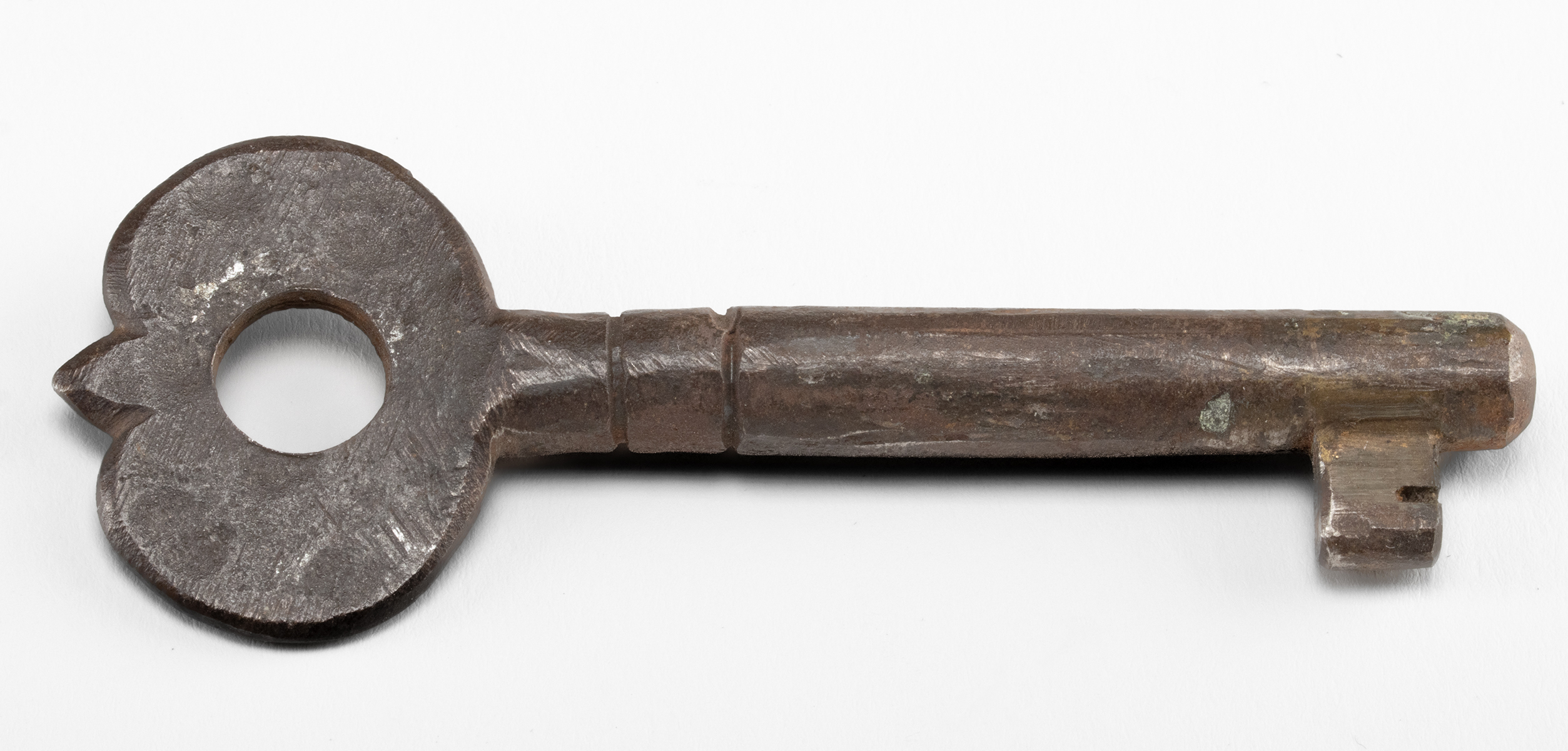 Lot 334, Auction 3/19/2026: Rare 17th C. European Hide & Painted Heraldic Chest - Image 6