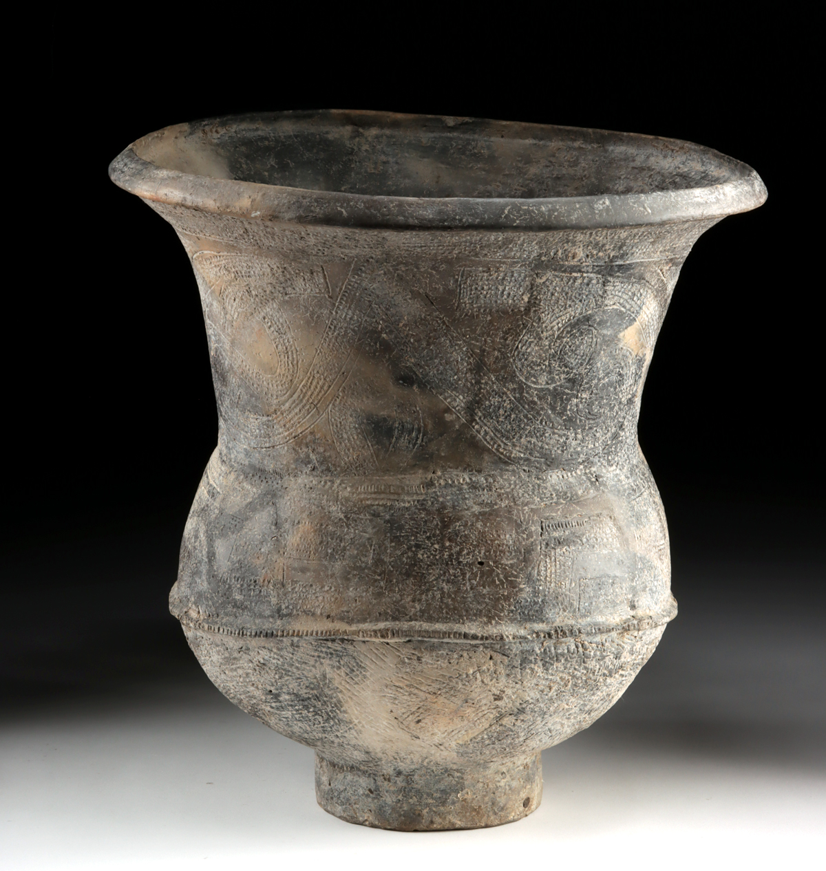 Ancient Thai Ban Chiang Grayware Urn (Paddle / Anvil) - Image 4