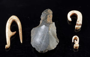 Lot 301, Auction 3/19/2026: Polynesian Bone Fishing Hooks & Obsidian Scraper Tool