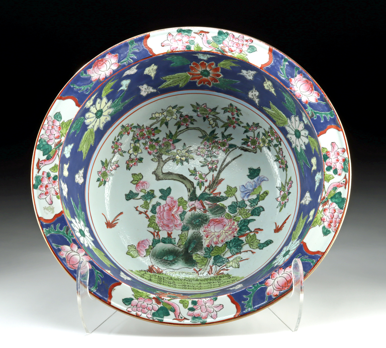 Lot 47, Auction 3/19/2026: Large Qing Dynasty Export Famille Rose Porcelain Basin - Image 4