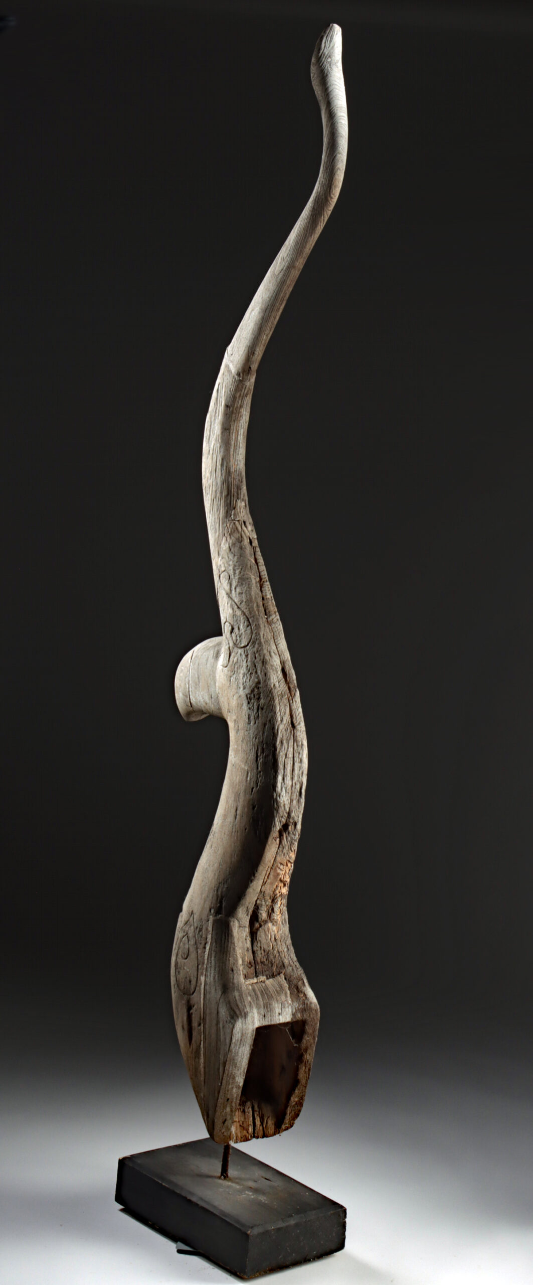 Lot 6a, Auction 3/19/2026: Thai Architectural Wood Chofa, Temple Roof Finial - Image 4