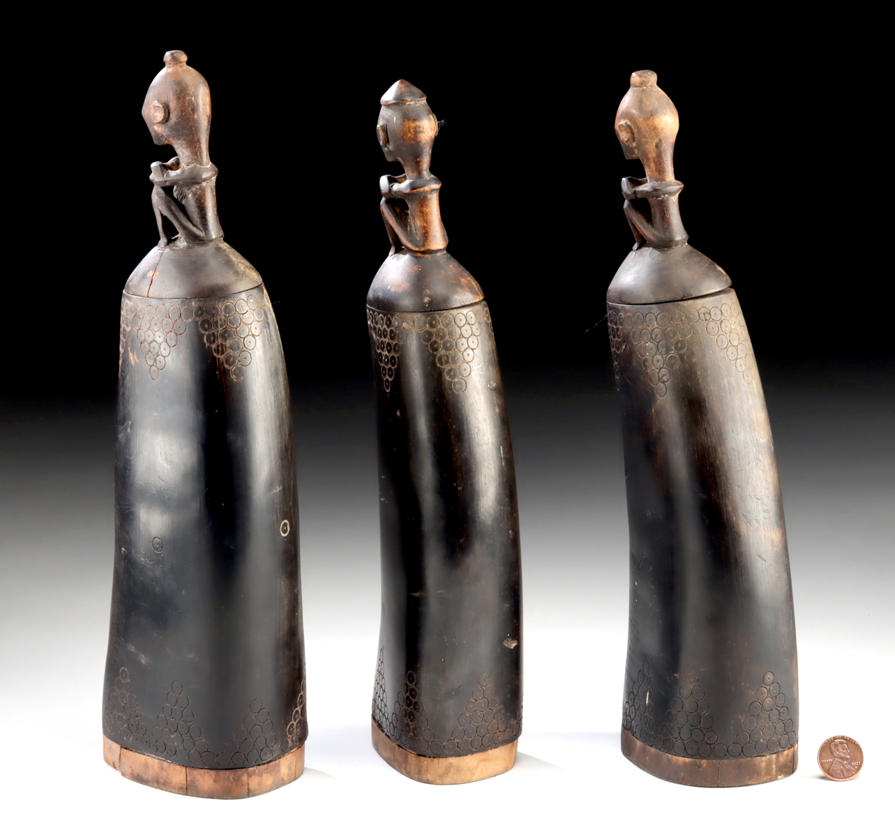 Lot 13, Auction 3/19/2026: Three Toba Batak Medicine Horns w/ Figural Stoppers - Image 3