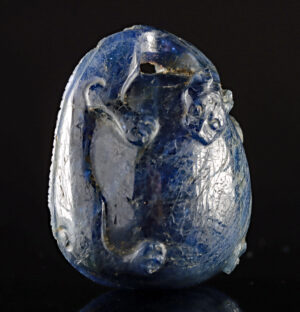 Exhibited Qing Dynasty Star Sapphire Pendant Feline
