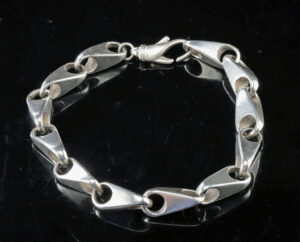 Lot 308a, Auction 3/19/2026: Mexican Sterling Silver Link Bracelet