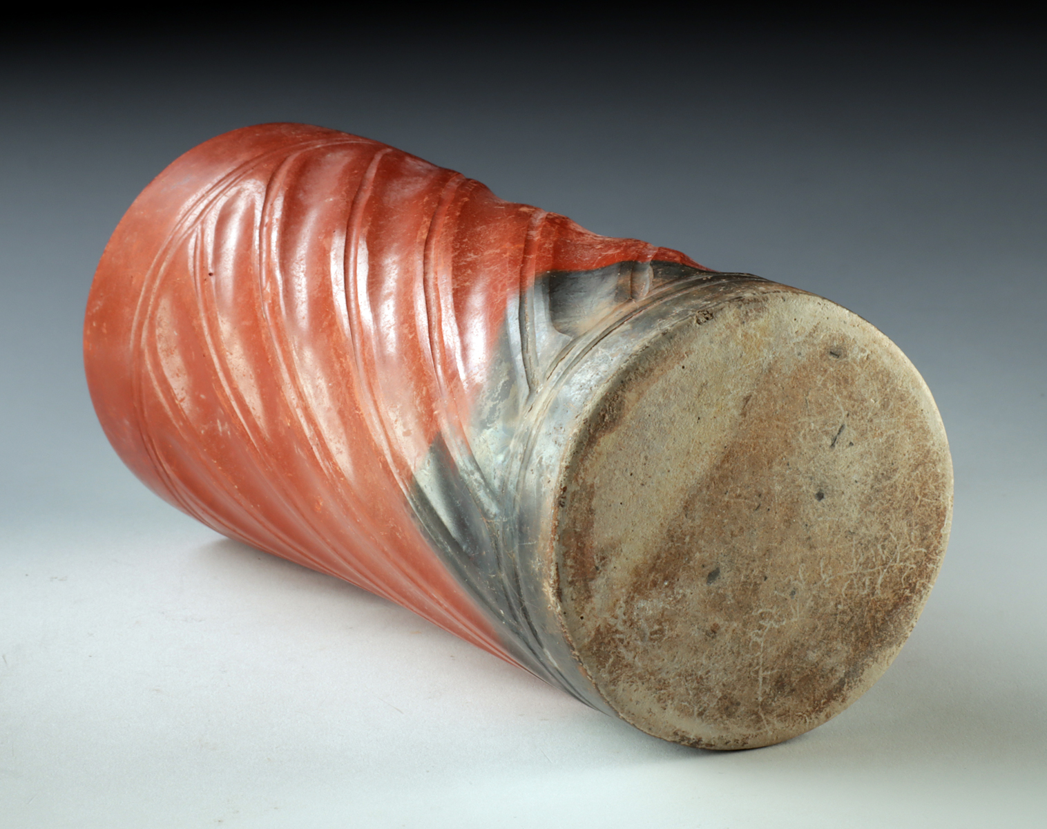 Maya Pottery Cylinder Vase with Diagonal Fluting - Image 4