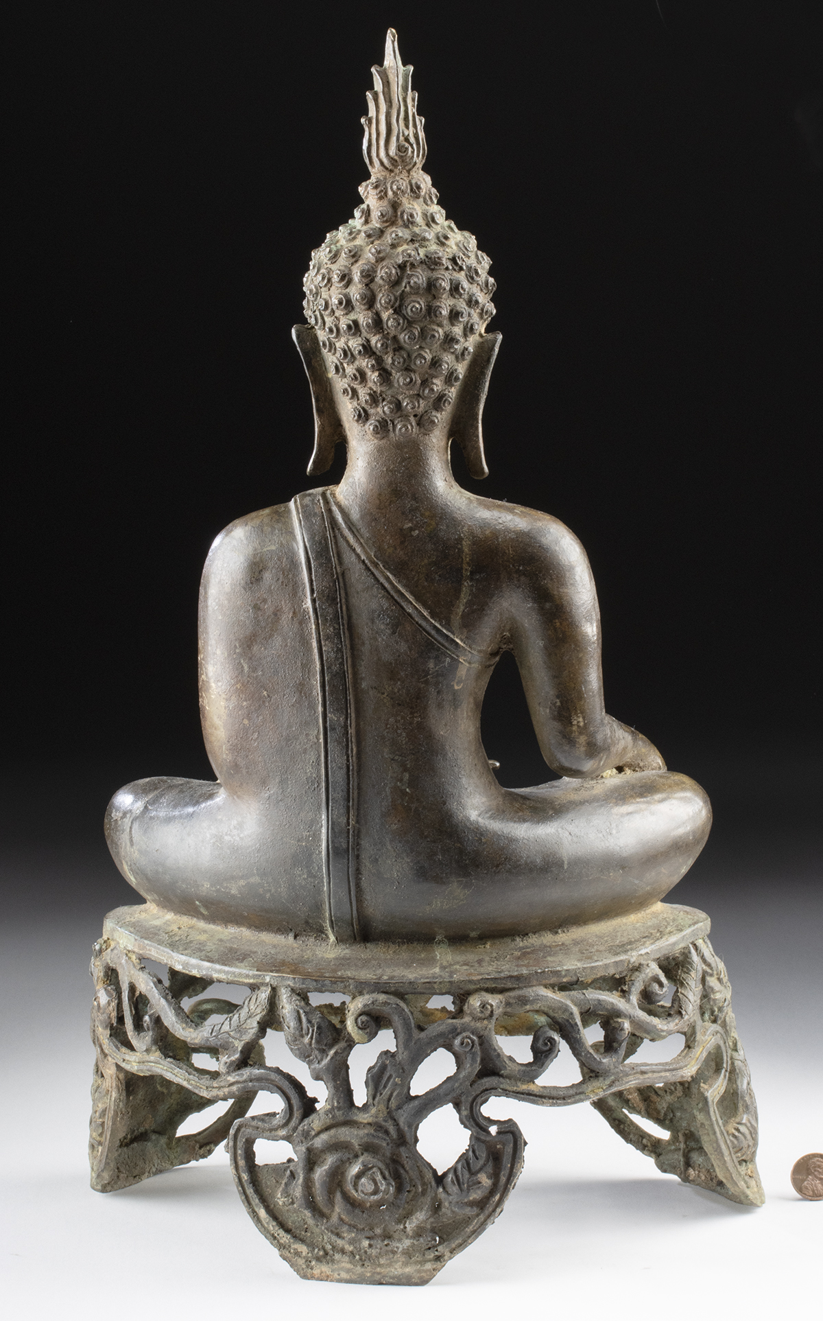 Lot 190, Auction 4/3/2026: 17th C. Thai Ayutthaya Copper Alloy Seated Buddha - Image 3