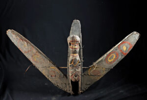 Lot 113a, Auction 4/20/2026: Papua New Guinea Wood War Canoe Prow Shield