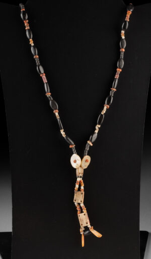 Lot 50a, Auction 4/20/2026: Pre-Columbian Bead Necklace, Spondylus Shells & Nacre