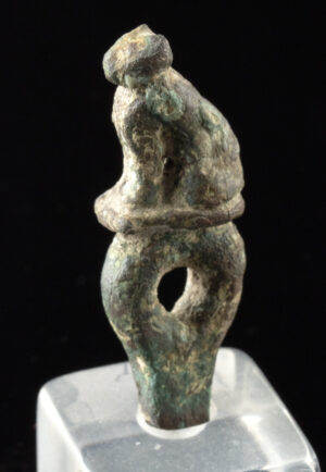 Lot 146a, Auction 4/20/2026: Egyptian Leaded Bronze Bastet Cat Ring-Loop Finial