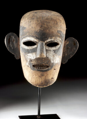 Lot 104, Auction 4/20/2026: Large Borneo Iban Dayak Wooden Tribal Mask