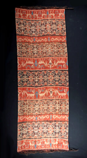 Lot 113, Auction 4/12/2026: Indonesian Sumba Cotton Ikat Hinggi Textile