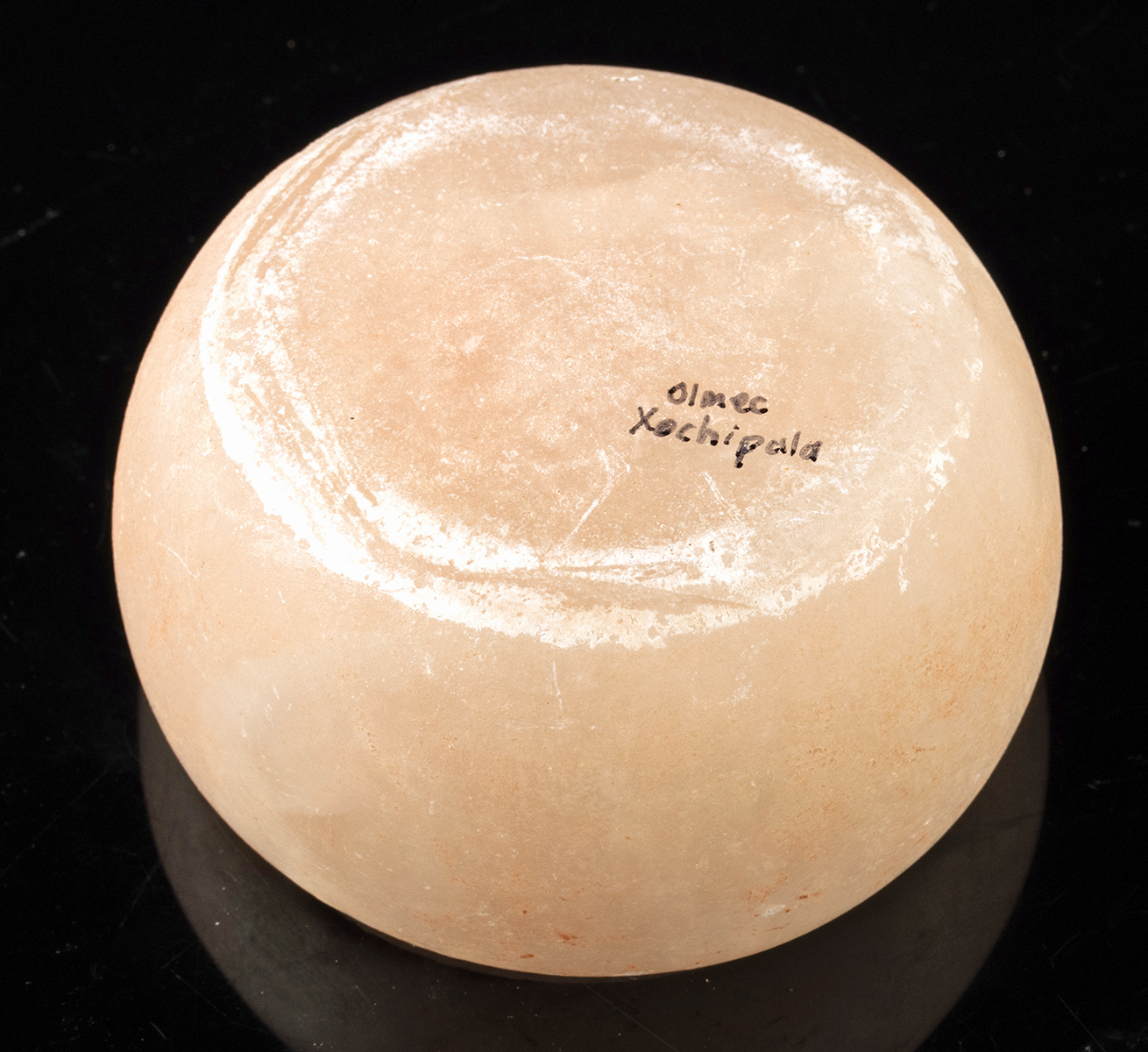 Lot 50b, Auction 4/12/2026: Rare Mesoamerican Xochipala Pink Alabaster Bowl - Image 3