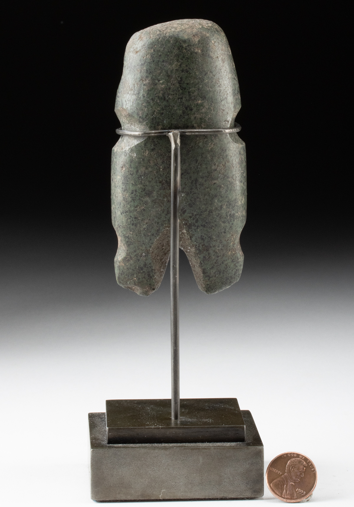 Lot 52, Auction 4/12/2026: Mezcala Guerrero Greenstone Axe God Figure - Image 4