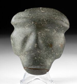 Lot 40, Auction 4/20/2026: Large Mezcala Jade Maskette Pendant