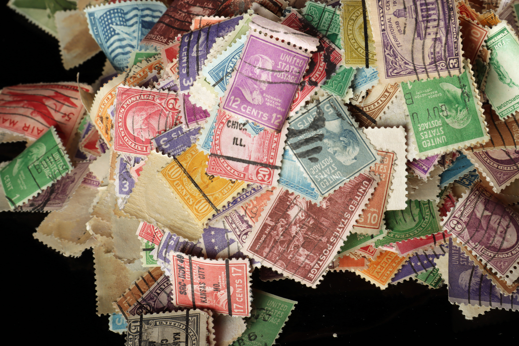 Lot 213, Auction 4/3/2026: United States Postage Stamp Group - Over 900 Stamps! - Image 3