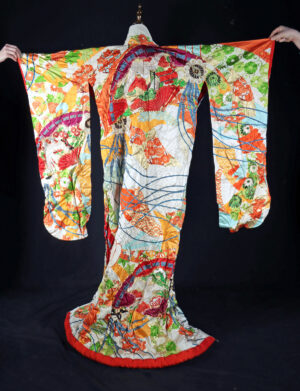 Lot 110, Auction 4/12/2026: Vibrant Japanese Silk Uchikake Wedding Kimono