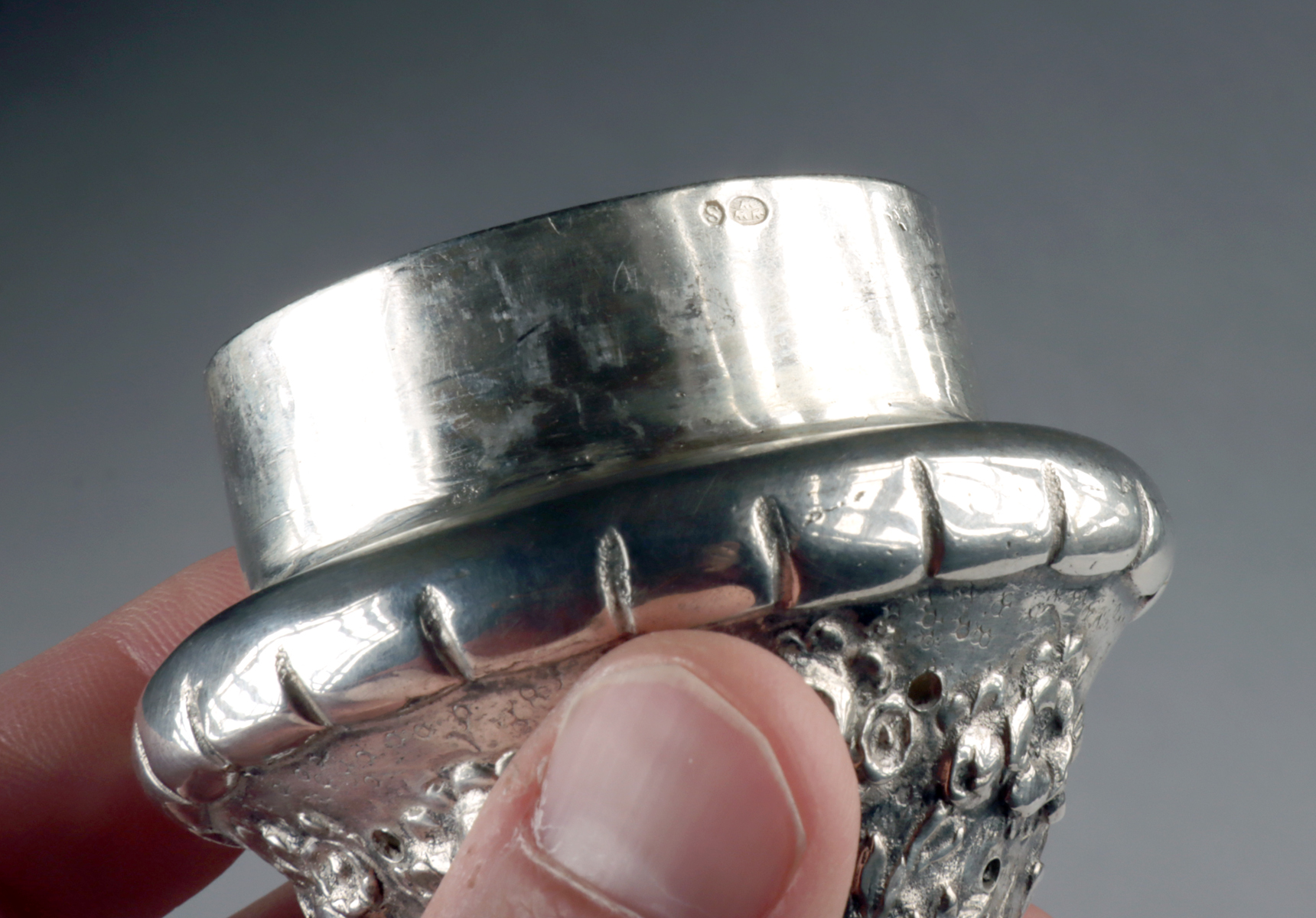 Lot 135, Auction 4/12/2026: Two Antique Silver Muffineers - 452 Grams - Image 6