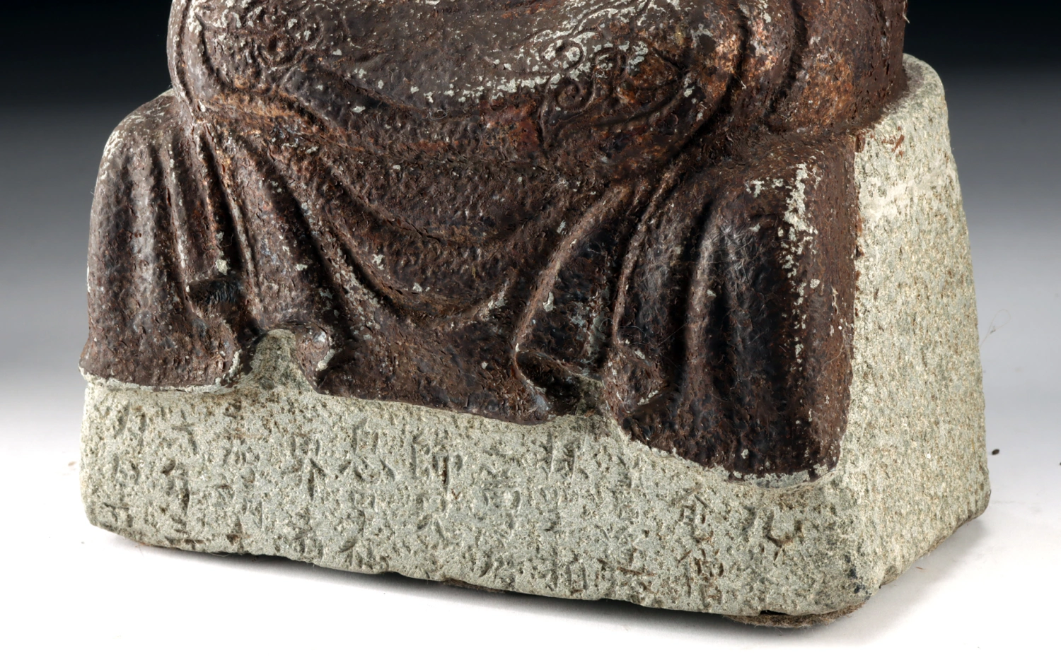 Chinese Stone Statue of Bodhisattva Guanyin (Auction 2026-06-05, Lot 215) - Image 3