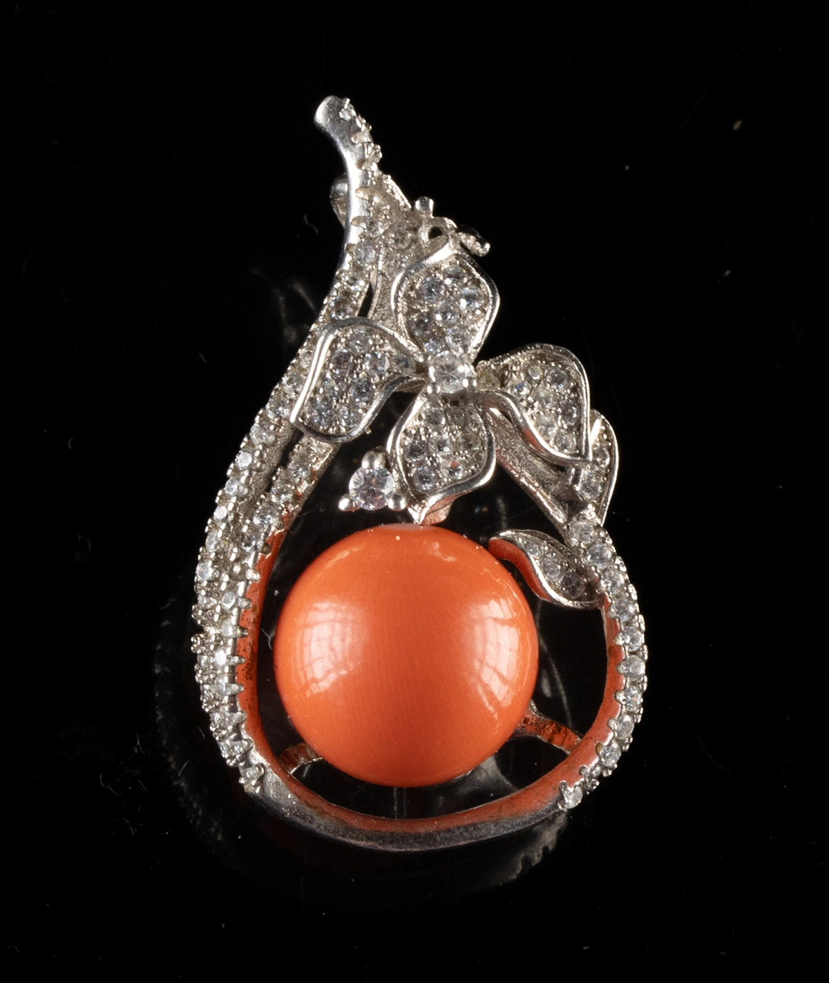 Sterling Silver & Coral Bead Pendant (Auction 2026-06-05, Lot 145)