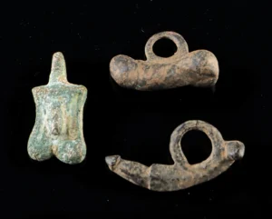 Three Roman Bronze Phallic Amulets, Fascina (Auction 2026-06-05, Lot 171)