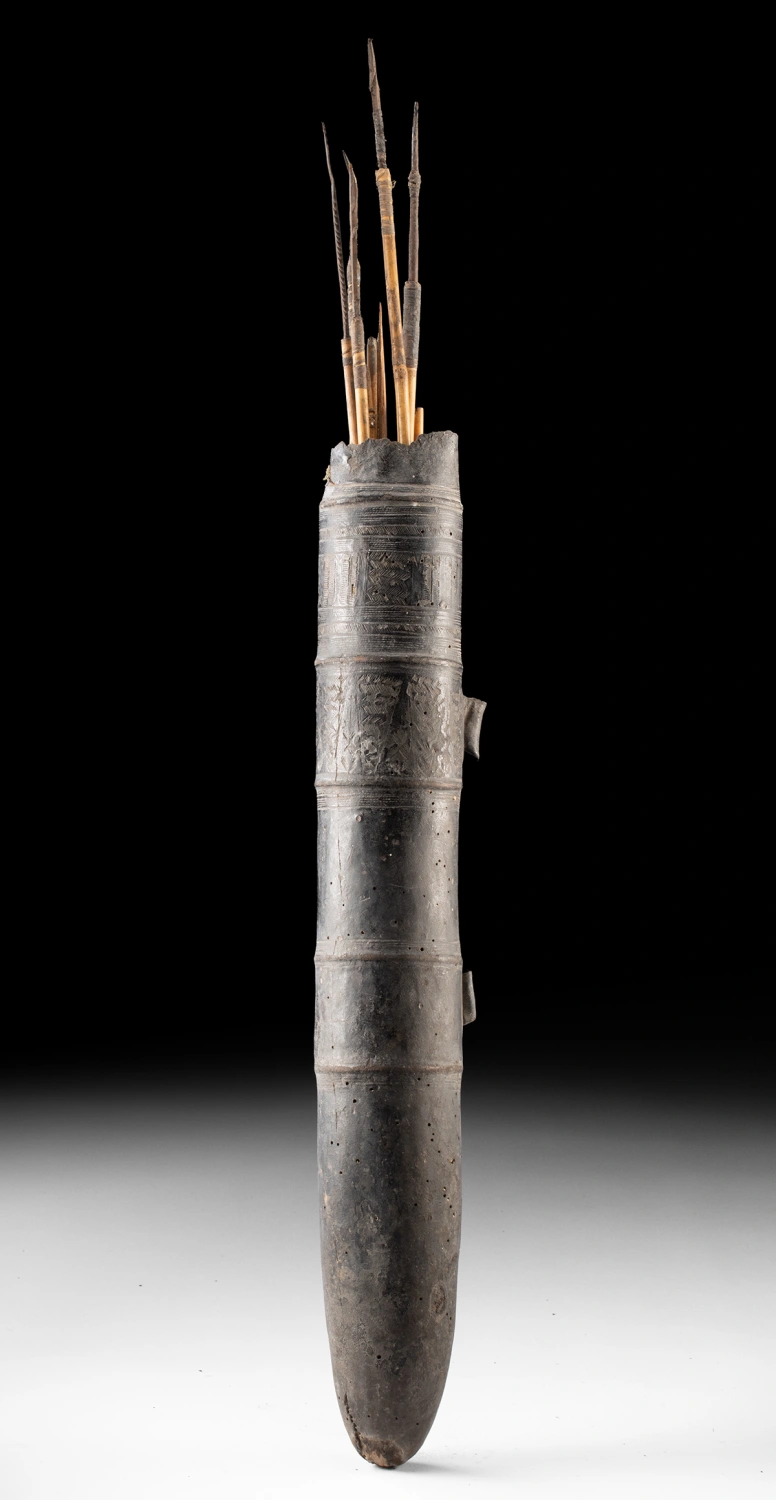 Papua New Guinea Bark & Hide Quiver w/ 12 Wood Arrows (Auction 2026-06-05, Lot 157) - Image 3
