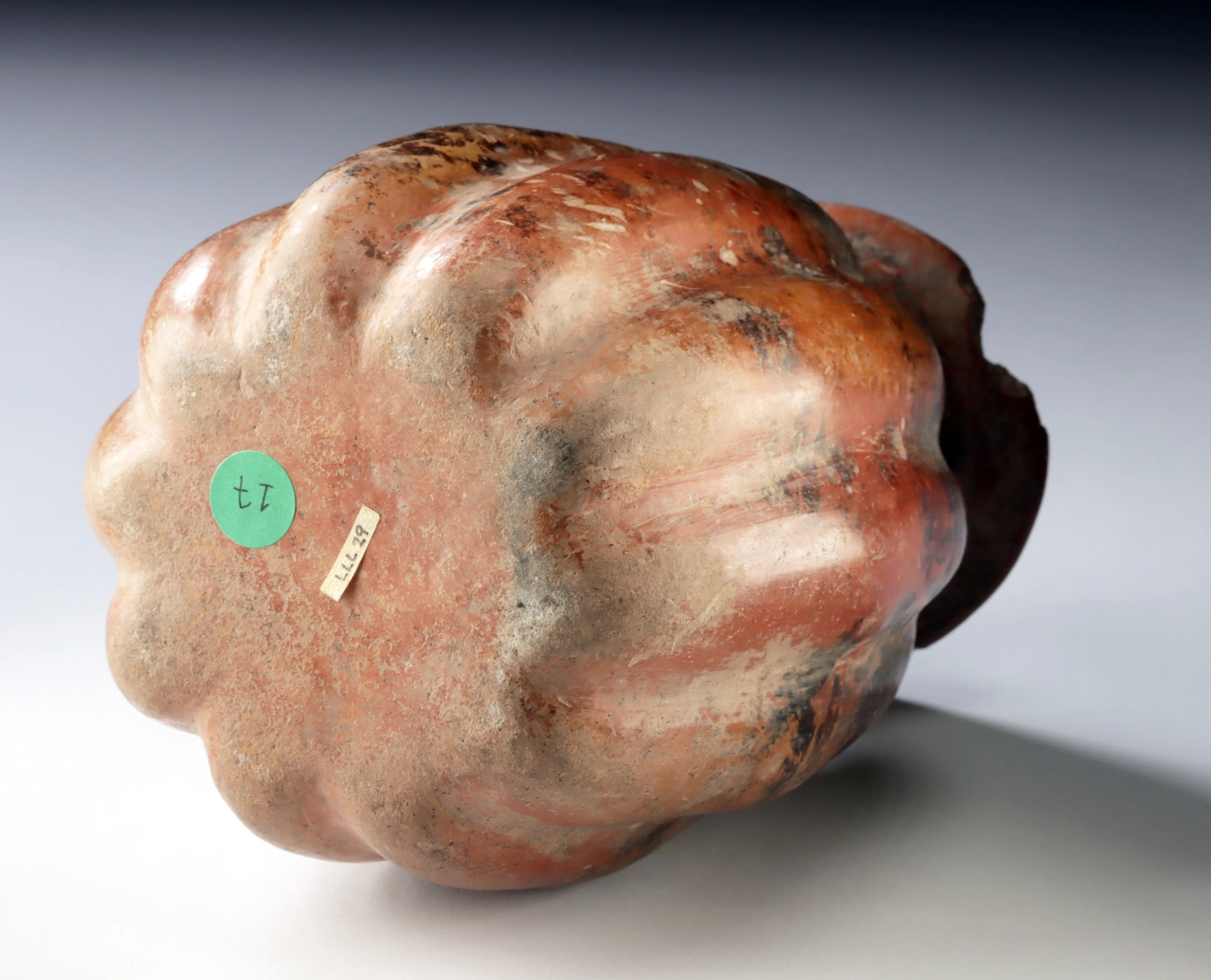 Colima Shaft Tomb Redware Vessel Gourd Effigy (Auction 2026-06-05, Lot 42) - Image 4