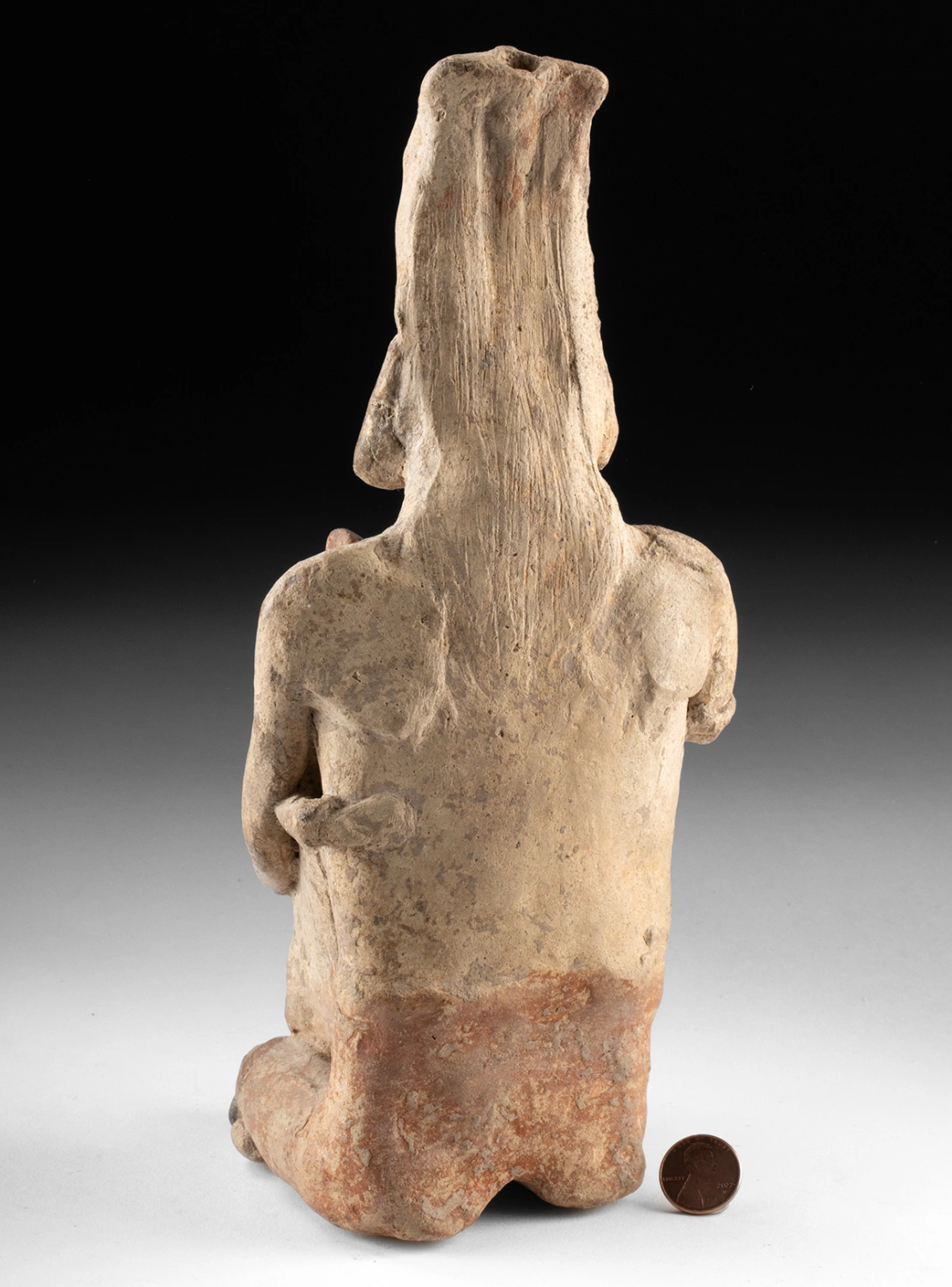Ancient Jalisco Mother with Child Pottery Figure (Auction 2026-06-05, Lot 38) - Image 4