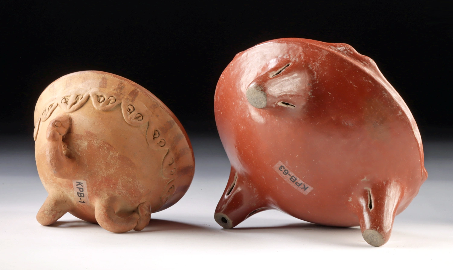 Chupicuaro & Costa Rican Redware Tripod Vessels (Auction 2026-06-05, Lot 34) - Image 5